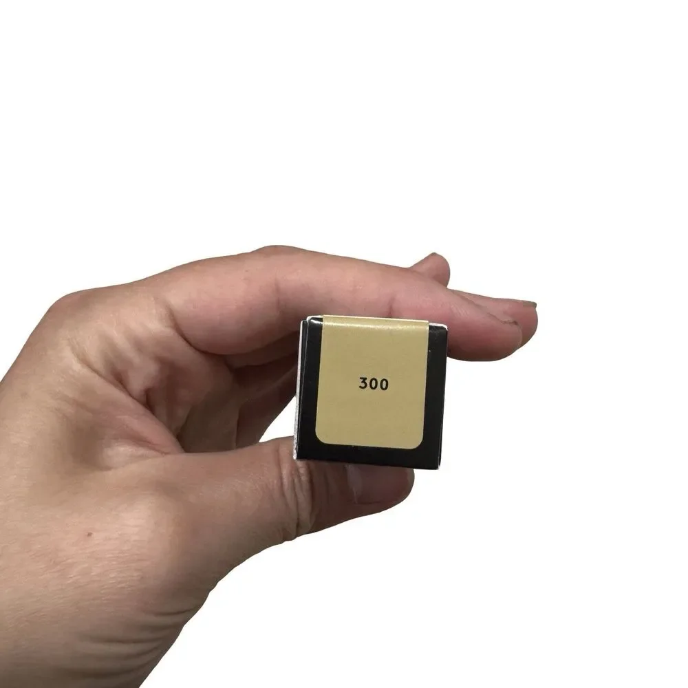 Fenty Beauty Pro Filt'r Soft Matte Longwear Foundation #300 - NEW!!